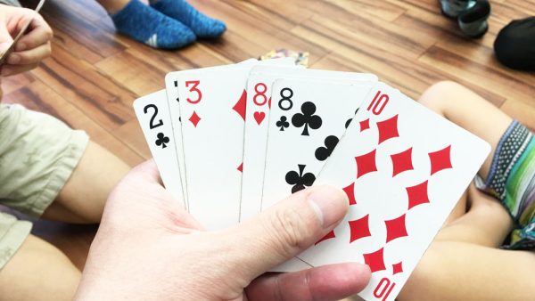 トランプのカードゲームを通じて感じる事。置き換えたり、数字を並び替えるという事をどう教える？